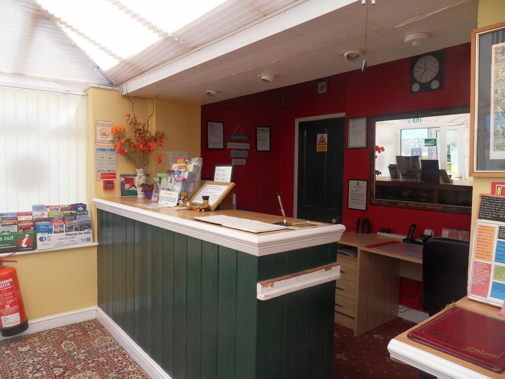 Bryn Mor Beach Hotel Llandwrog 외부 사진